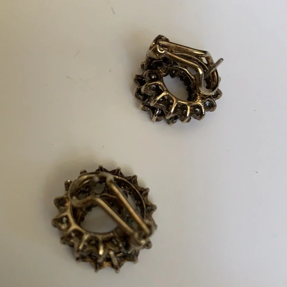 Vintage silver and Crystal beautiful earings